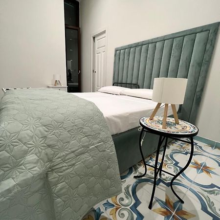 Dei Gerolomini Hotel Nápoly Kültér fotó